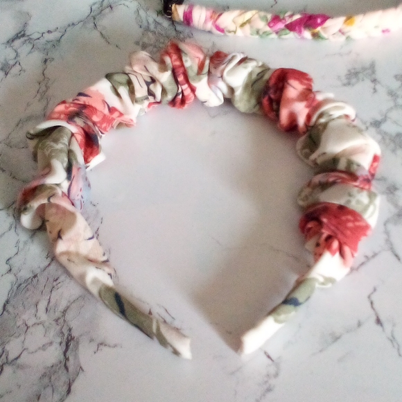 🚨 SALE 💥 Hair accessories/ Floral Head Band/ 3 Lot NWOT - Picture 3 of 7